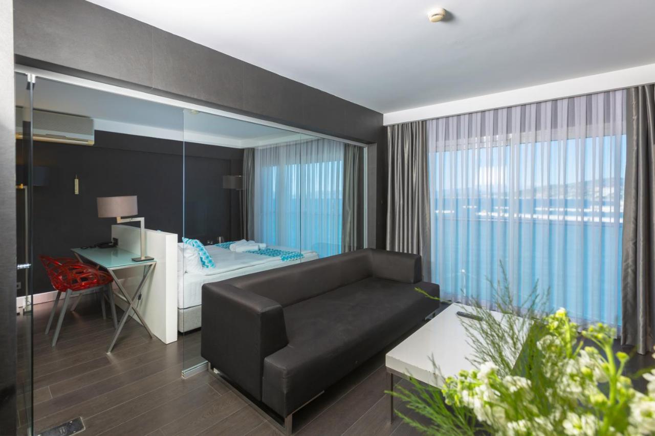 קוסדסי Efe Hotel מראה חיצוני תמונה