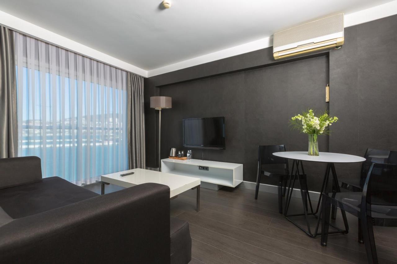 קוסדסי Efe Hotel מראה חיצוני תמונה