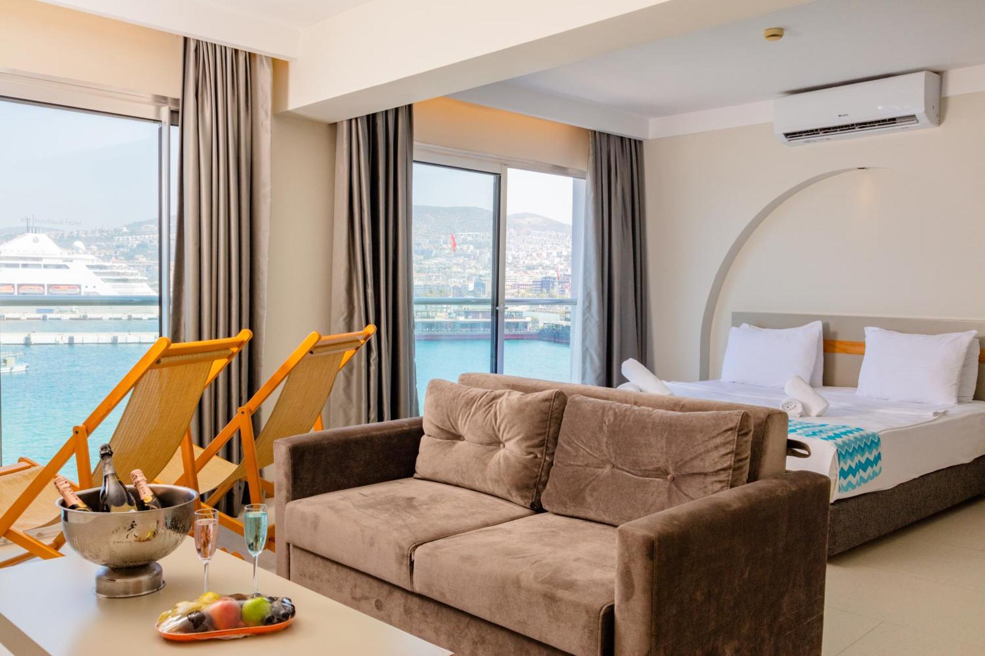 קוסדסי Efe Hotel מראה חיצוני תמונה