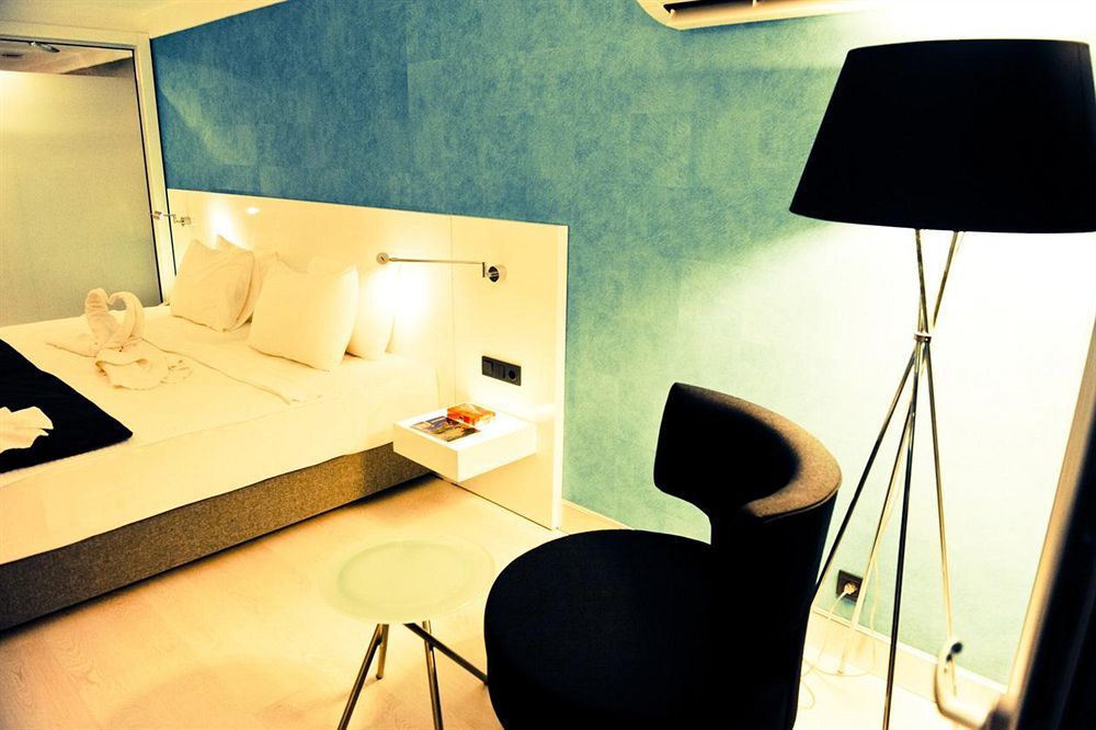 קוסדסי Efe Hotel מראה חיצוני תמונה